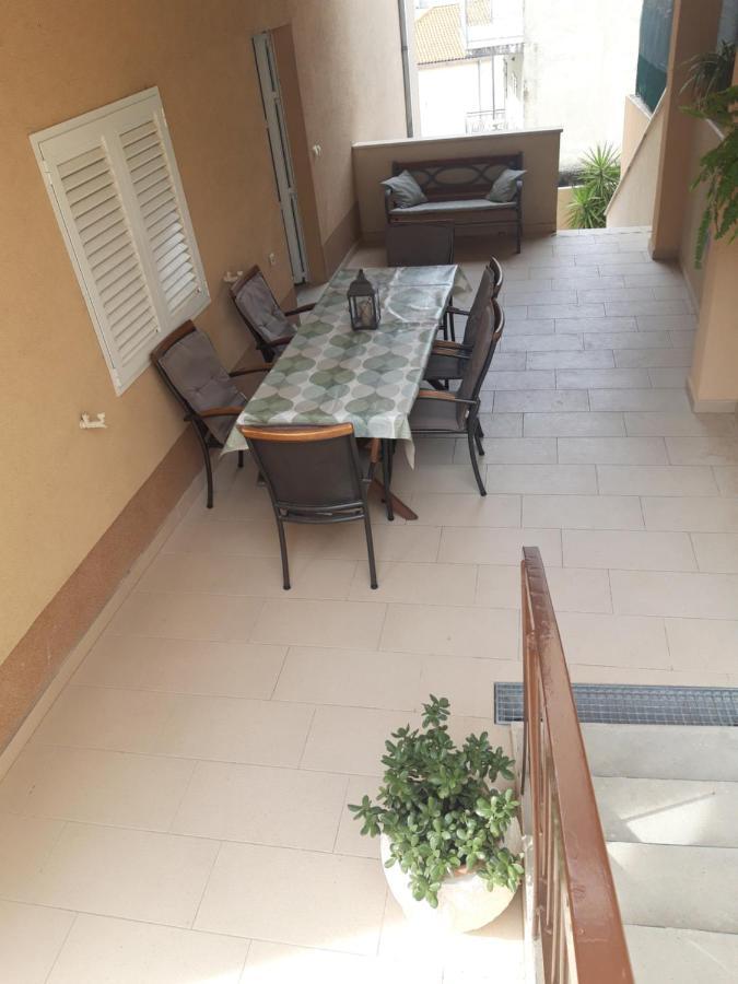 Apartments Smiljana Mucic Makarska Zewnętrze zdjęcie