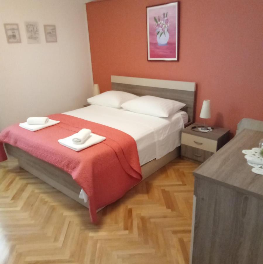 Apartments Smiljana Mucic Makarska Zewnętrze zdjęcie